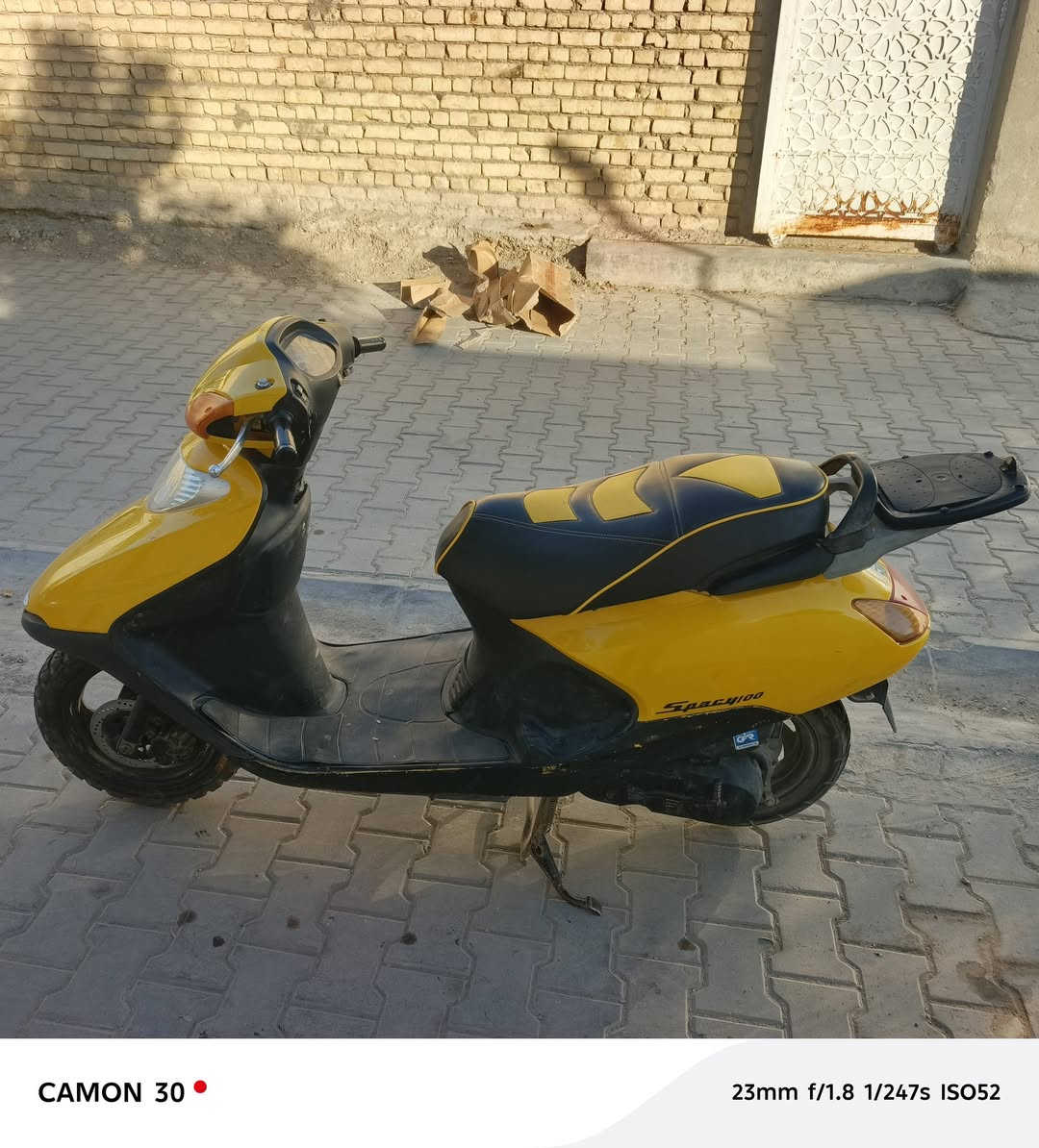 سبيسي ياباني 
دراجه نضيفه مامفتوحه 
بس الكفرات تجاري 
مكاني كوت داموك يم مركز شهداء 
سعر 600


**إذا كنت صاحب هذا الإعلان وتريد حذفه لأي سبب، رجاءا أرسل رسالة إلى الدعم الفني**