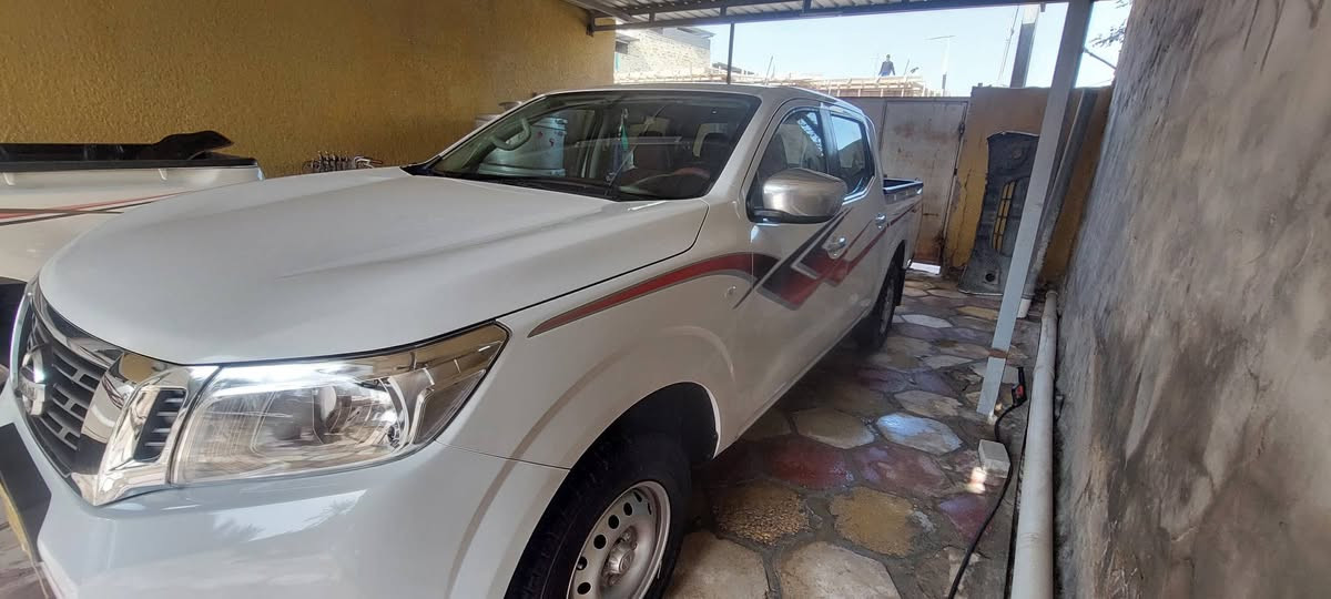 بسم الله الرحمن الرحيم 
نيسان نافارا ٢٠١٧ رقم اربيل سياره جديده جدا  كفالة كير عادي مكان سياره بصره قضاء المدينة 
***********         ٠٨٧١٦١٦٩٠٩٩
