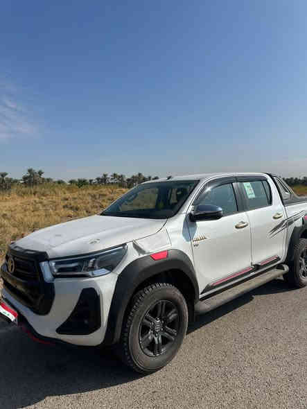 سلام عليكم 
هايلوكس 2025 Trd كفالة عامة  رقم اربيل بسمي تريد تحول تريد وكاله سياره جديده على وضع الشركه 6 استندر اذا اكو مرواس لاندكروز 22 او بيع السعر 400 دولار 
للاستفسار  ‭0778 247 7652‬
