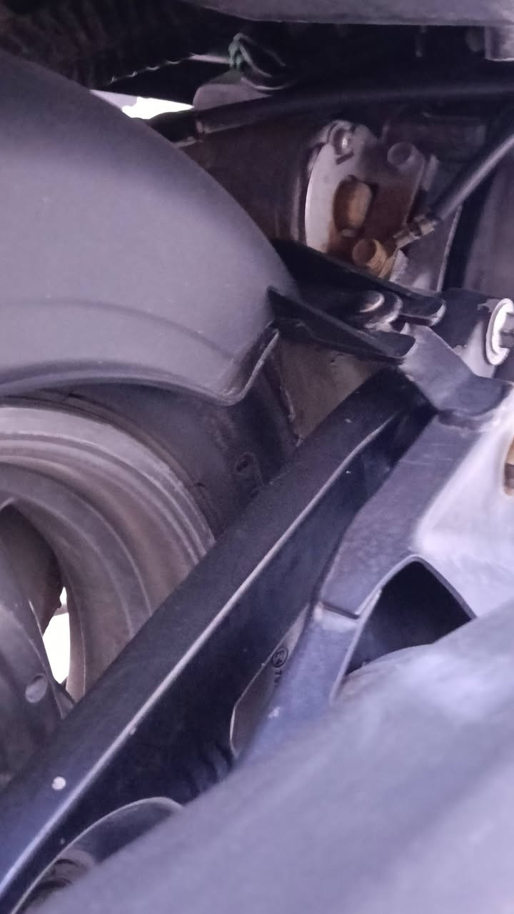 سلام عليكم بريز بغبغاء نوزل دراجة جديده مكينه بشرط برغي ممفتوح بيهه كفرات اصليه ماشيه 18الف سعر مليون المكان بغداد شراي يتصل ***********
