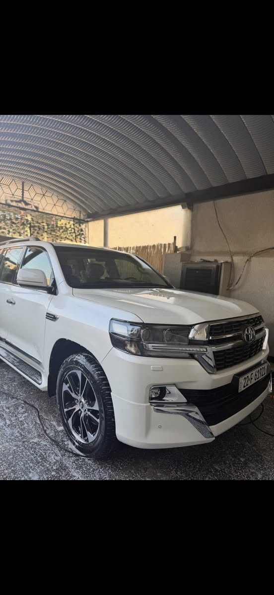 السلام عليكم
لاند كروز 2021 خليجي كراند تورنك 6 سلندر اصل 
ماشية 85 الف كيلو متر حقيقي مرقم اربيل بأسمي شخصياً 

فول مواصفات للاخير معروفة مواصفات الكراند تورنك باب خلفي  شفط عداد ليزري لكزز
5 ويل كب 5 بصمات مري شفط فول للاخير وبعد بيها هواي مواصفات 
السيارة مكفولة عدا  ملاحضات بسيطة جداً موضحه بلسونار 
السعر : 537$ وبيها مجال
العنوان:بغداد
الرقم:***********
