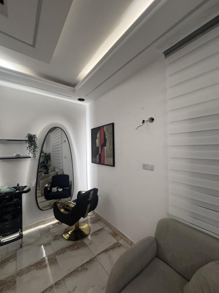 مركز تجميل  متكامل طابقين  للبيع بسعر مناسب جدا
اليرموك / تقاطع كلية الحكمة / بجانب مطعم سماش

للتواصل ***********
