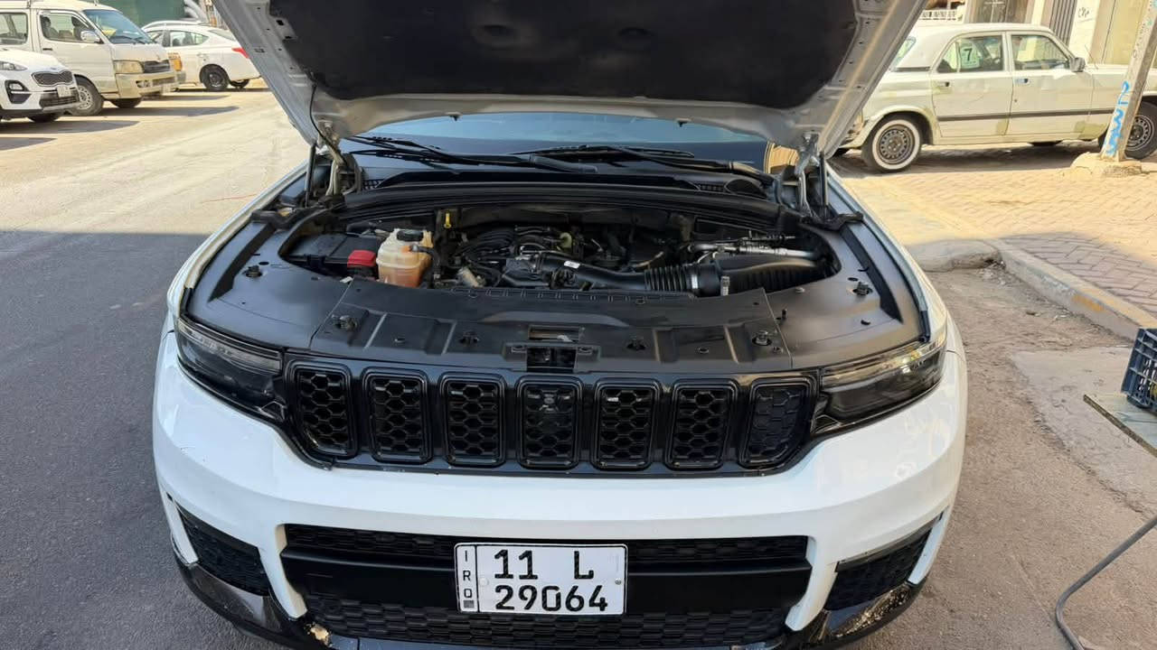 جيب موديل 23 للبيع ٧ راكب 
رقم بغداد وارد أمريكي ماشيه حاليا 78 الف ميل
مواصفات
ندفئه تبريد الكشنات
رادار امامي جانبي
حديد مسار نقطه عمياء
حساسات خلفيه
توقف ذاتي
اوتو ستوب
خزن ميموري ثلاث وضعيات
مرايات شفط
جنطه شفط
بردات تضليل ابلاد
كشنات جلد
ثلاث كامرات إماميه واحده وخلفيه اثنان واحده ويه البك والثانيه بالمرايه الخلفيه
بانوراما
ستيرن كهربائي
أناره داخليه ثلجي
سايد بريك دكمه
شاشه كبيره
ابل كار بلي 
حادثة بلصور موجود 
السعر ٢٣ 
مكان السيارة بغداد 
لاستفسار اتصل وتدلل 
***********
