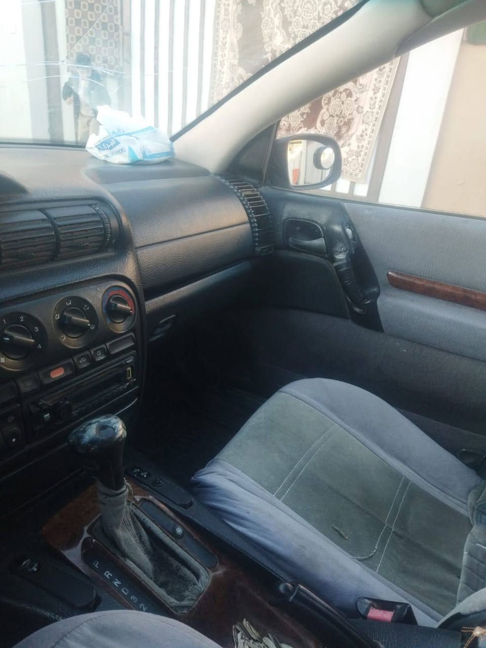 اوبل اوميكا 95محور كير ومحرك بطة المحرك بي بخار السنوية باسمي ل 2029 بي كابون بانزين السعر 40 ورقة الاتصال بصاحب السيارة الرقم ***********
