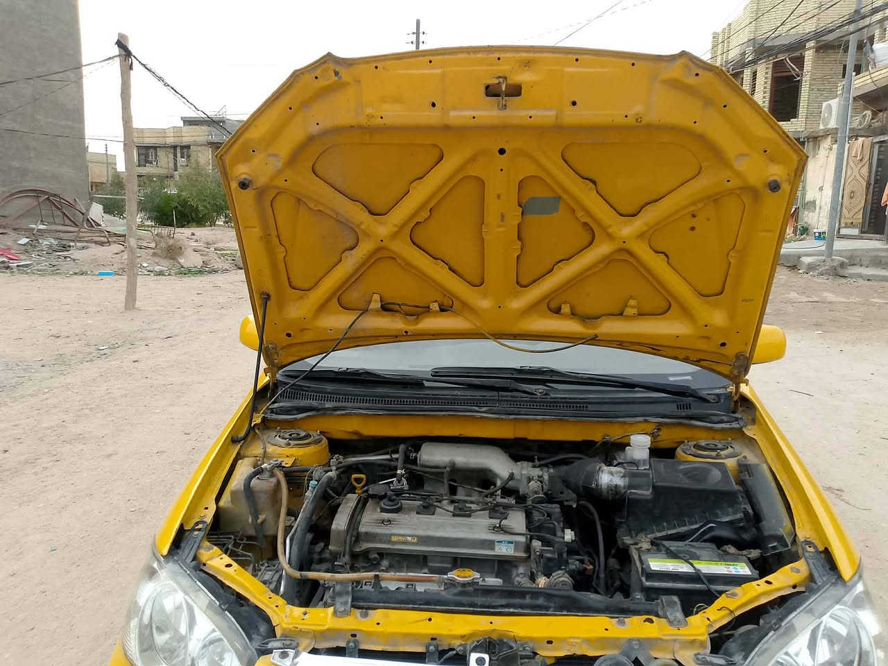 من رخصت مدير الكروب///السلام عليكم f3 BYD موديل 2011 رقم قادسيه كير جديد مكينه بيها (لاستيك ولف) علما كير ومكينه كورلا  حداديه تخم تاير دواخل جديده تبريد شغال مكفولة من الضربه ملكطه خياسات ومصبوغات
السعر ٤٥ وبيها مجال // المكان كربلاء 
رقم الهاتف / ***********
