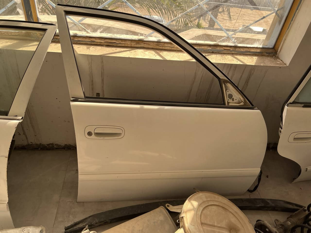 سلام عليكم
غراض كورلا موديل 2000
كلهن 150 الف
اربع ابواب جاملغات اثنين ودعاميات وبنيد
***********
