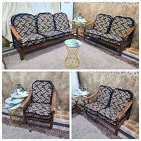 تخم صاج ماليزي • ٦ مقاعد • توصيل بغداد