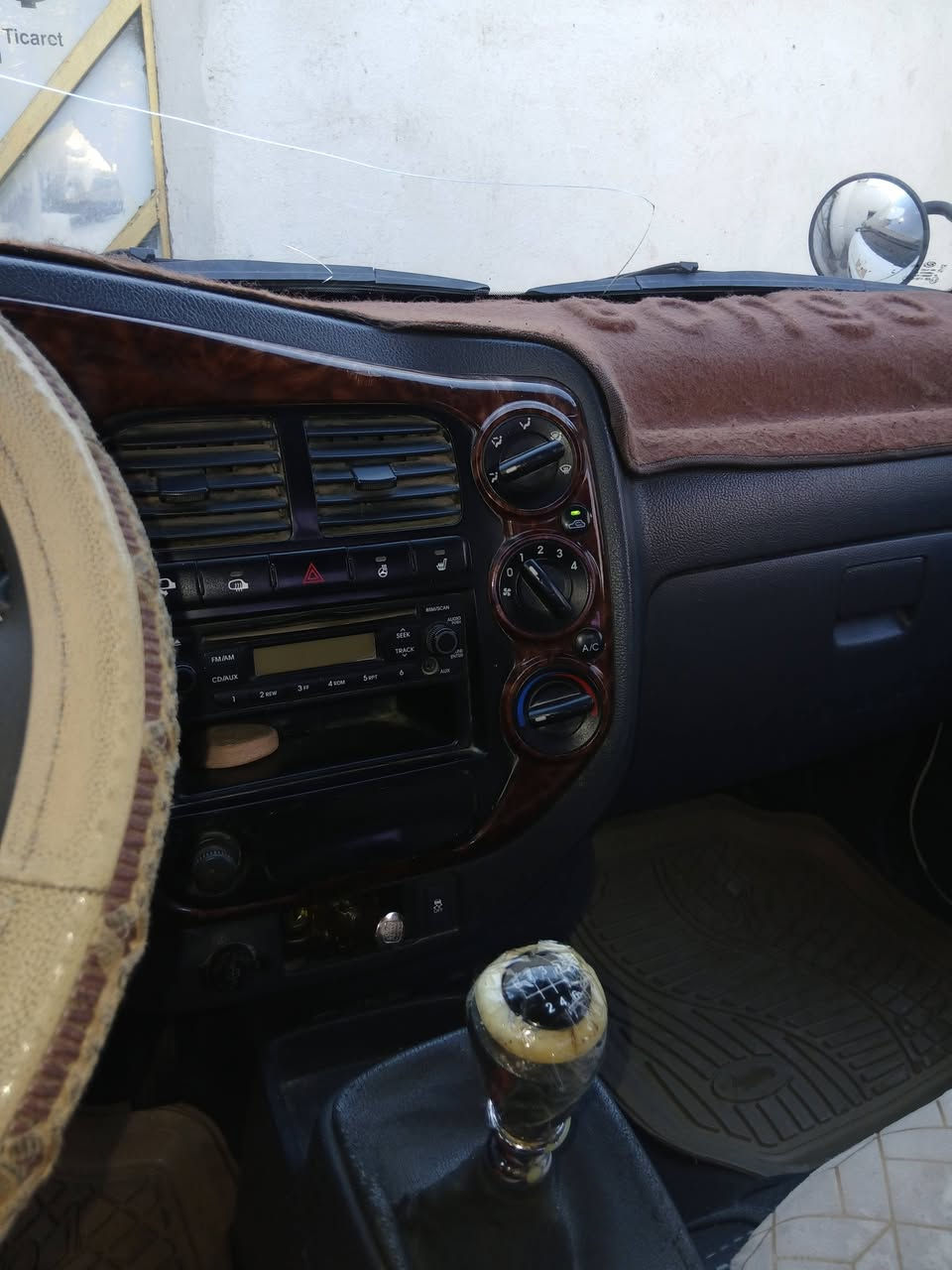 السلام عليكم سياره البيع مكفوله كفاله عام شرط الفحص رقم شاصي واضح مسكر البصره القبله سعر ميه وخمصطعش ١١٥وبيه مجال رقم ***********واتساب او تصال
