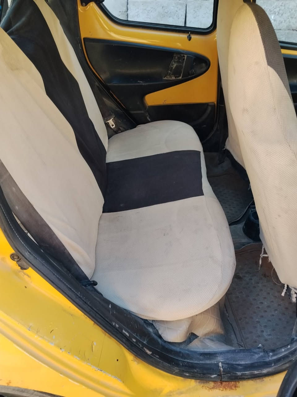 سلام عليكم سياره بي واي دي صالون موديل 2011 مكينه وگير مكفوله حداديه جدد سياره نكره سلف ترايك لبصره .السعر مليون ونص راعيه مااندله
مكاني نجف هاذه رقمي ***********
