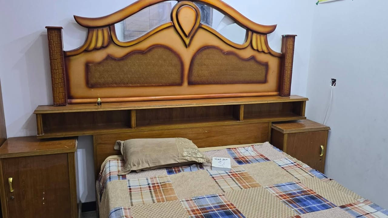 غرفتين للبيع وحدة تركي والثانية عراقي درجة اولى صاج من الداخل والخارج
ماعرف سعرهن والله قيم وبالعافية عليك 

مكاني بغداد مدينة الصدر 

***********
