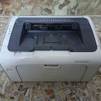طابعة hp laser jet pro m102w وايفاي ابيض واسود نظيفة حيل بدون اي مشكلة...