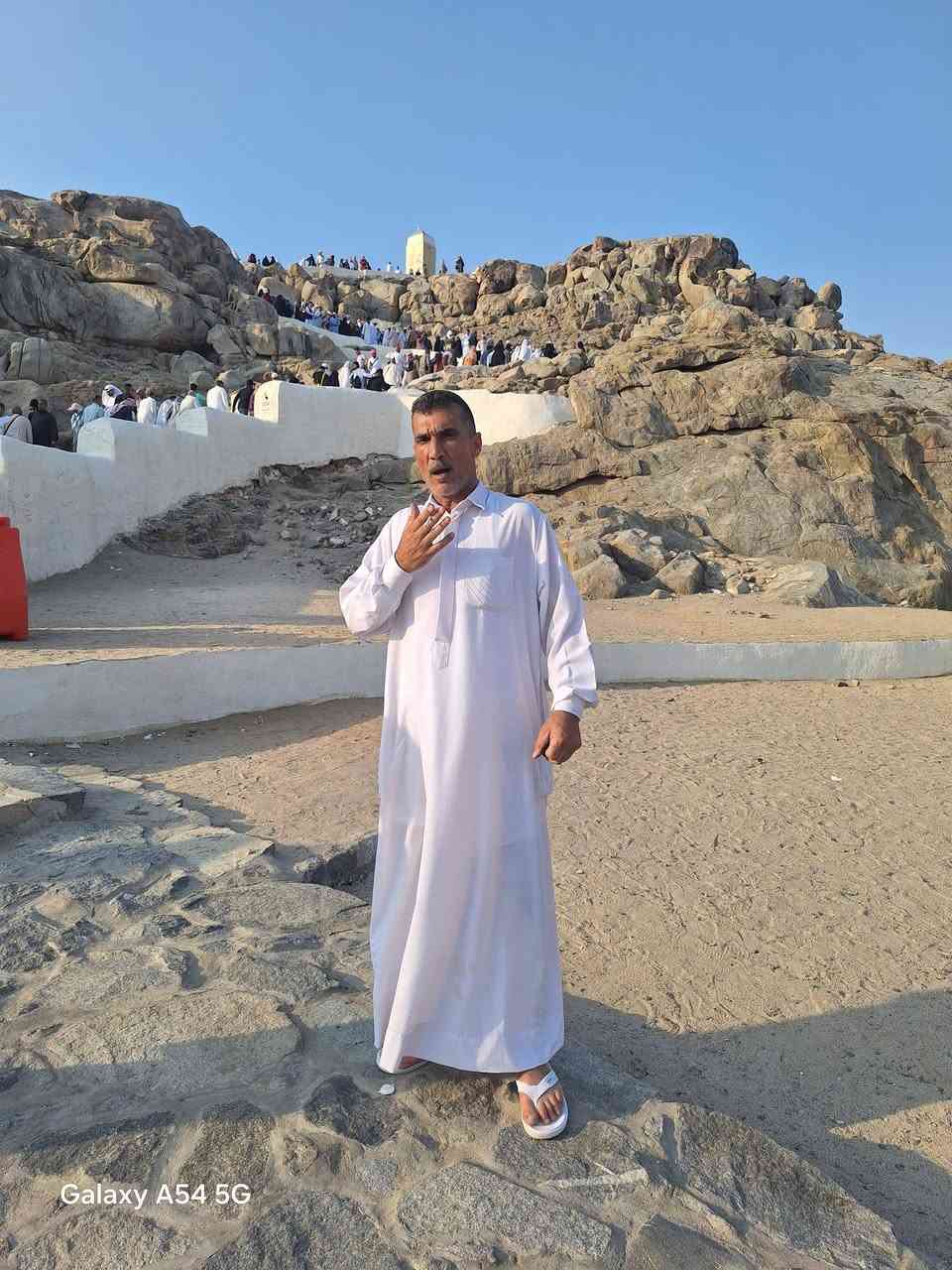 بلاش بلاش صارت العمرة طيران اقل من سعر البر
تعلن حملة المتعهد صباح عبد محمد عن تسير رحلة إلى الديار المقدسة للأداء العمرة المفردة لشهر شعبان بسعر مليون وخمسين ألف دينار عراقي البرنامج 
طيران من بغداد ثلاث وجبات طعام بوفيه مفتوح هداية حقيبتين كبيرة وصغيرة احرام رجالي ونسائي كافة المزارات في المدينة المنورة ومكة المكرمة السكن قريب من المسجد النبوي الشريف وفي مكة اركان بكة خمسة نجوم والنقل من العزيزية إلى المطار وبالعكس للإستفسار الاتصال على الارقام التالية ***********و *********** و***********و*********** العنوان العزيزية مقابل مركز شرطة العزيزية بجانب مطعم علي صبيح سارعوا بالتسجيل المقاعد محدودة ومن ألله التوفيق
