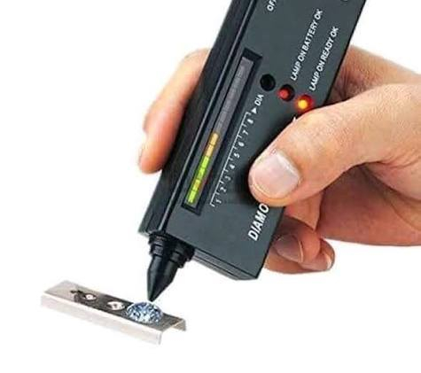 💎 جهاز فحص الألماس الاحترافي – متوفر الآن 💎
هل لديك حجر وتريد التأكد من حقيقته؟
مع هذا الجهاز يمكنك معرفة الفرق بين الألماس الحقيقي والمزيف خلال ثوانٍ فقط!
✨ المزايا: ✔️ دقة عالية في التمييز بين الألماس والأحجار الأخرى
✔️ سهل الاستخدام (مجرد لمس الحجر)
✔️ نتيجة فورية بدون خبرة
✔️ حجم صغير وسهل الحمل
⚠️ مهم: هذا الجهاز مخصص لفحص الأحجار وليس للبحث في الأرض
🎯 مناسب لـ:
هواة الأحجار الكريمة
تجار المجوهرات
أي شخص يريد التأكد قبل الشراء

🚚 التوصيل متوفر إلى جميع الولايات
📩 للحجز أو الاستفسار راسلنا على الخاص الآن
🔥 لا تنسَ متابعة الصفحة ليصلك كل جديد حول الأحجار الكريمة وأجهزة الفحص!


**إذا كنت صاحب هذا الإعلان وتريد حذفه لأي سبب، رجاءا أرسل رسالة إلى الدعم الفني**