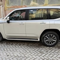 لاندكروز موديل 2022  فول مواصفات ساز اصلي   المواصفات   1 كشن كهرباء  ...