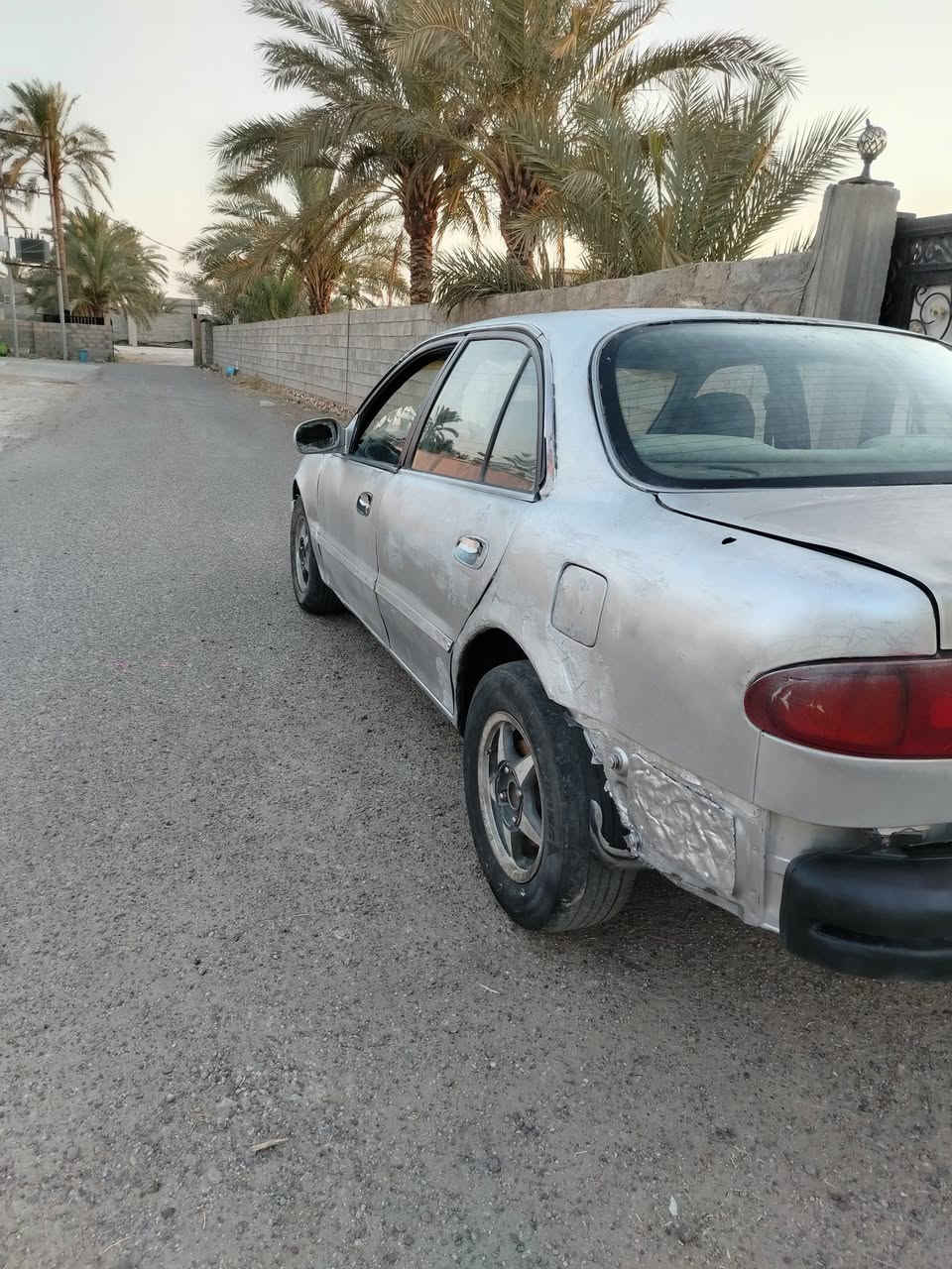 سوناتا تو موديل 95 رقم انبار تحويل مباشر
سياره مامكمركه كمركها ٢٥٠ الف يصلك لبيتك وشوكت ميعجبك احولك 
سياره بحاله جيده تمشي 
بالي اعمرها بس صار عندي ضرف وريد ابيع 
السعر ١٨ ورقه بيها مجال بسيط 
جماعت المجال المفتوح اعتذر منكم 
مكان السياره الرمادي
***********
