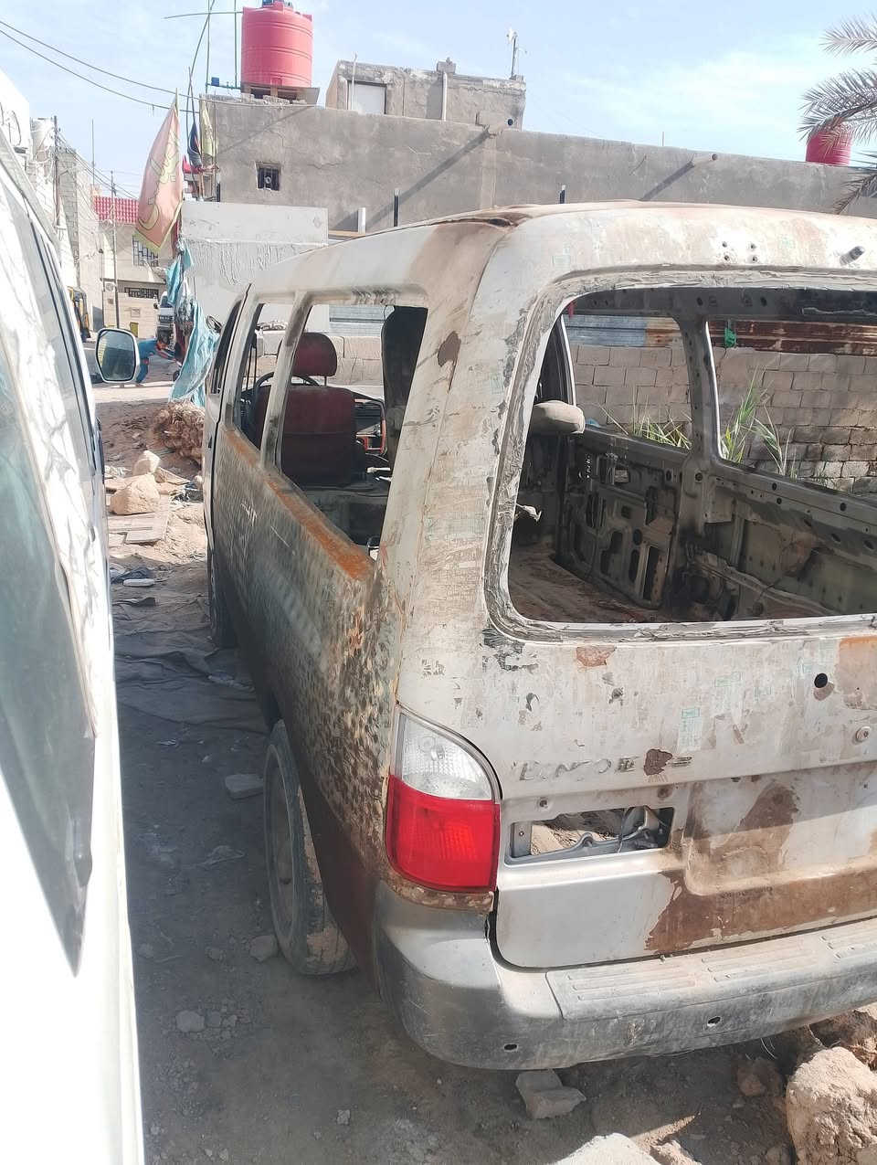 السلام عليكم منغولي البيع 2006اوصل مكينه كارتون توني شاده كير اكسن كفاله شواصي 4 كفاله توهه طالعه من السمكره  قراضه كاملات كلهن فاتحن بلبيت دشبول كارتون ىلبيت مصفره من كلشي عليه هيه275 ينكطعه من سعره تحولي ثاني يوم  رقم بصره مكاني بصره شط العرب الهاتف *********** اذا مو شراي لا تشلع كلبي رحمه الولديك ا
