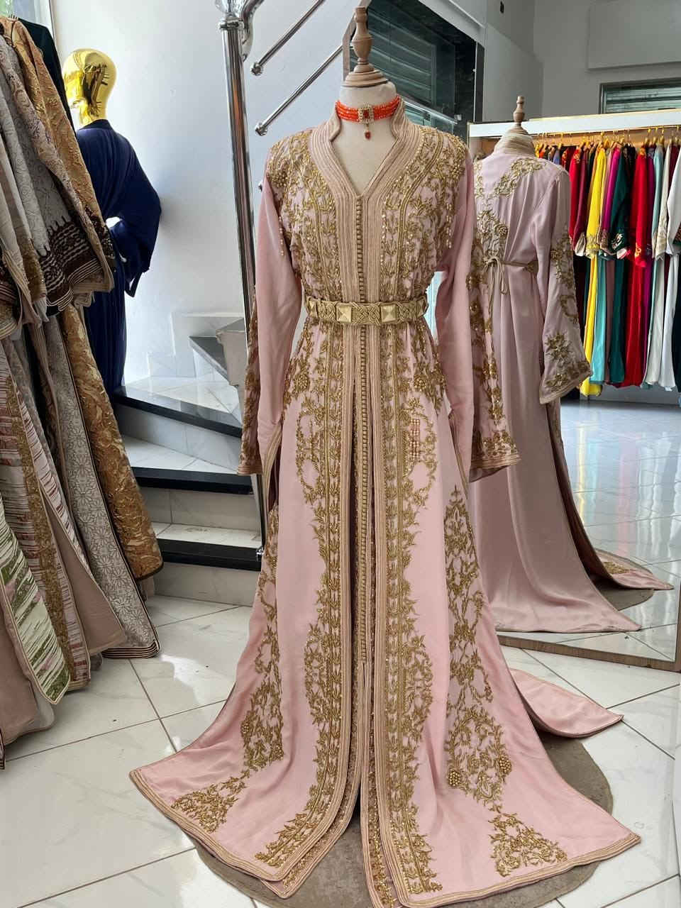 البيع بالجمله و تقسيط و توصيل لجميع انحاء العالم للمزيد من المعلومات و الموضيلات يرجى تواصل معي عبر الواتساب رقمي للتواصل 212695908921+


**إذا كنت صاحب هذا الإعلان وتريد حذفه لأي سبب، رجاءا أرسل رسالة إلى الدعم الفني**