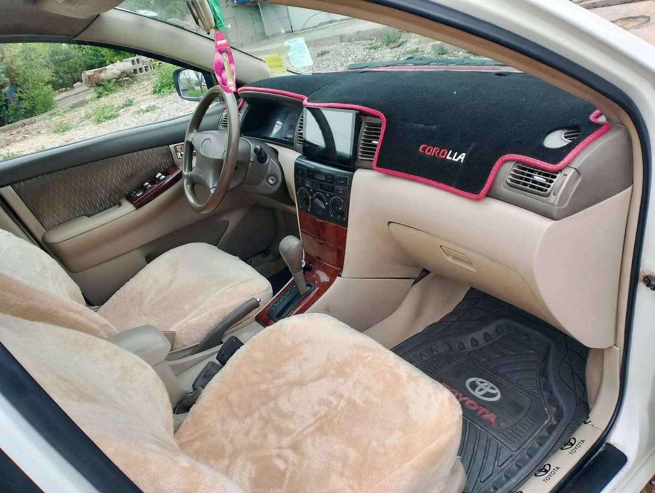 کورلا 2007 خلیج صبغ حیزام بدون تکم بدون حادث محرك  اصغیر  سعر75ورقه مکانی کلار***********
