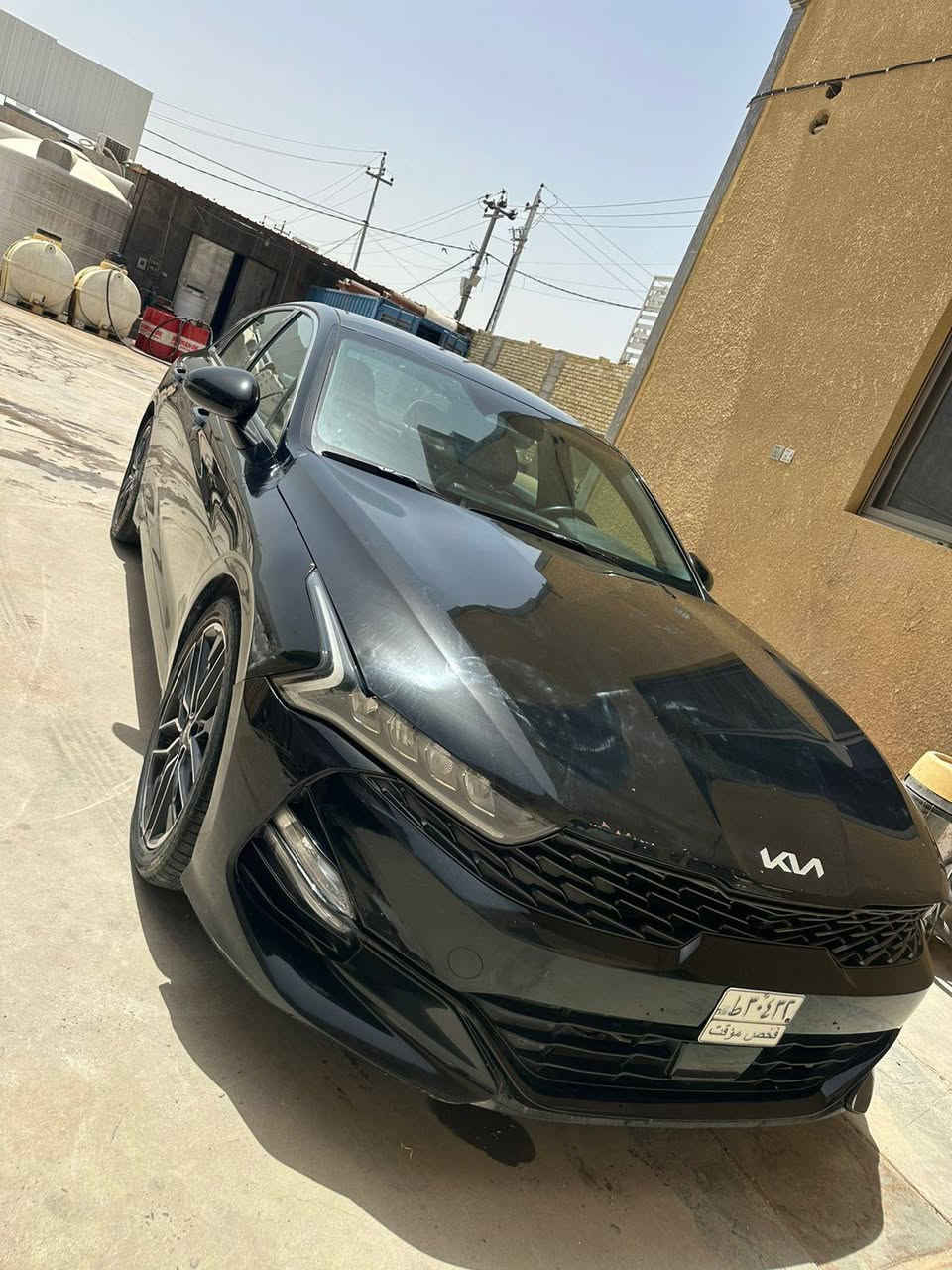 السلام عليكم كي 5 موديل 24 للبيع بدون رقم فول مواصفات محرك 2500 تيربو فئتها جي تي اعلى مواصفات بيها قطعتين صبغ *********** ما بيها اي نقص تدفئه كشنات ماشيه 40 الف
