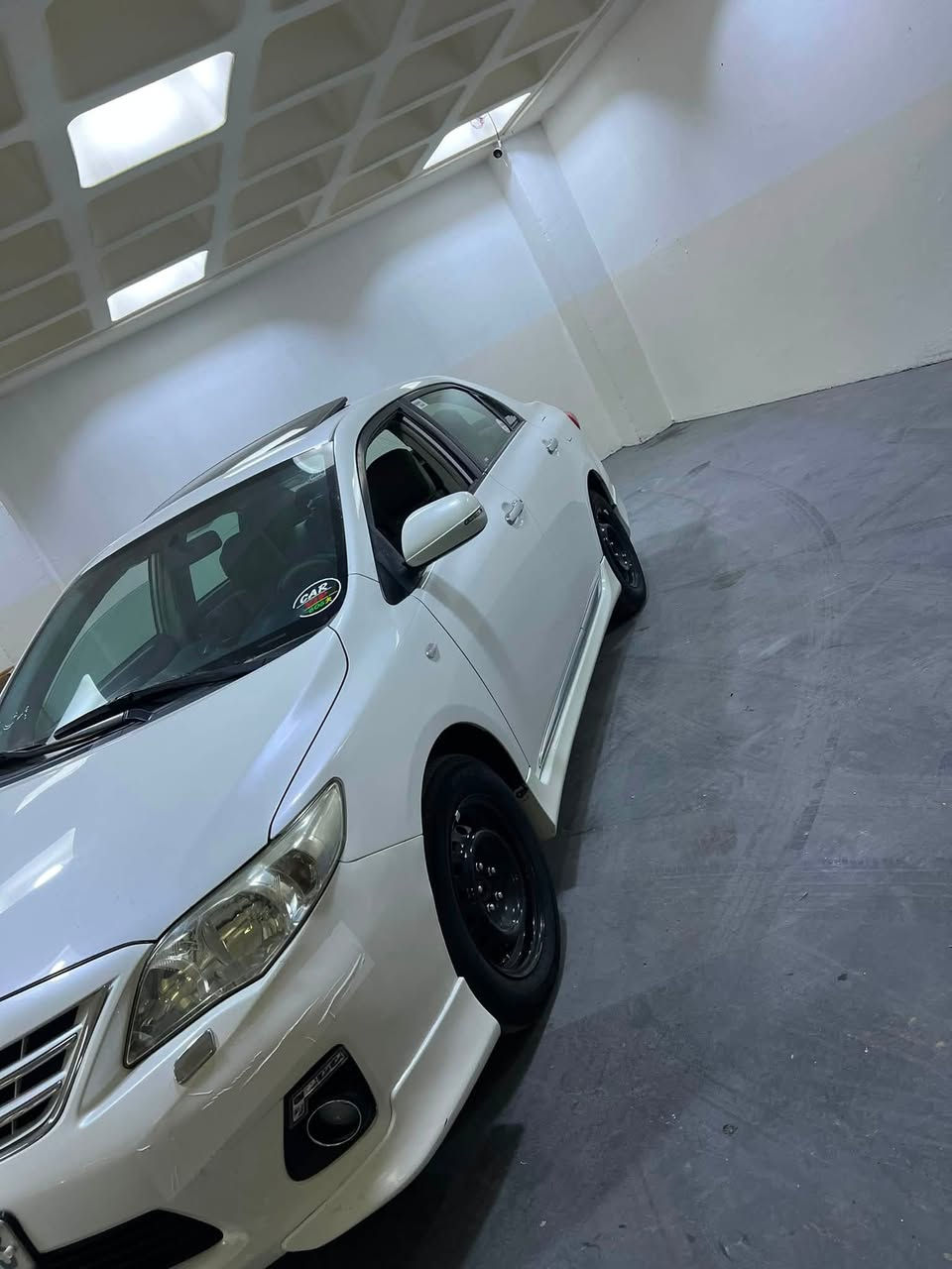 سلام و عليكم كورلا موديل 213 فول محرك 1800 كير محرك كفاله سياره جديد بل كرتون ماشي 111 سياره سيد نهرو سنويه رقم هزه  براد كوله جديد بسمي ترد وكاله تريد تحويل مكاني كلار تابع سليمانيه 
***********
