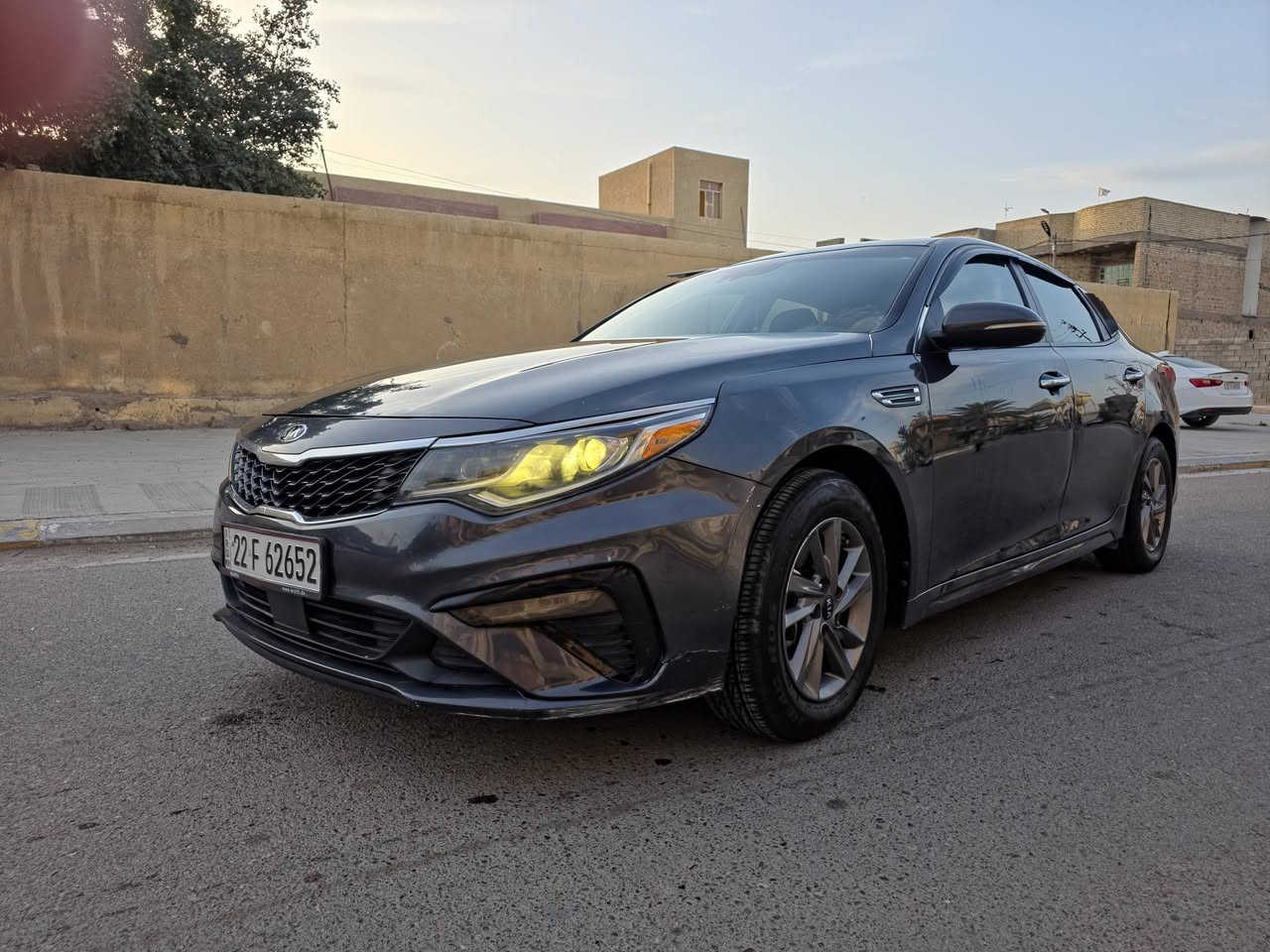 اوبتما 2020 (fe) 
رقم شمالي تحويل ثاني يوم هذه شهر 6 
حادثها جاملغ ايمن وربع البنيد بدون دواخل 
السياره جاهزه من كلشي 
مكان السياره👈 (( الفلوجه )) 👉
مواصفات 
رادار 
تحديد مسار 
نقطه عمياء 
كاميرا دواره 
مثبت سرعه 
توقف تلقائي 
تحكمات ستيرن 
مودات قيادة
شاشه كار بلي 
اشاير بالمري
للاستفسار /  ***********
