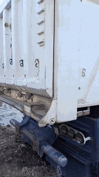 للبيع مقطوره مكفولة تخم تاير ***********,,***********،، واسط الزبيدية
