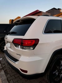 جيب جراند شيروكي Limited X 2022 فول مواصفات امريكي وكالة نظيفة كلين عد...