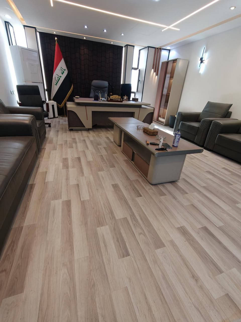 المواد تتكون من ..

18 لون متوفر

1 فوم ... ينفرش تحت الباركيه الخشبيه 5m

2 الباركي تركي درجه اولى يتوفر 16 لون. 8mالسمك

3 ازاره 10سم ارتفاعها

4 عتبه للبيابين والفواصل

5.اكسسوارات زوايا الاركان

 6.خار وبارد وسلكون 

لمتر المربع  الواحد  25 الف مع لعمل 

ضمان 15 سنه 
يشتغل على صبه على كاشي على شتايكر بورسلين
*********** 
بعدغداد وجميع لمحافضات
