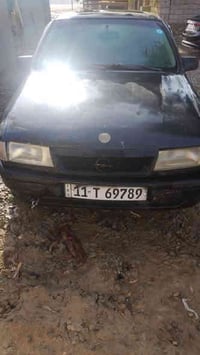 السياره مايعوزها ربع مال جناي سعر ٣٥  حجم ١٨ موديل 93 كابون السياره بس...