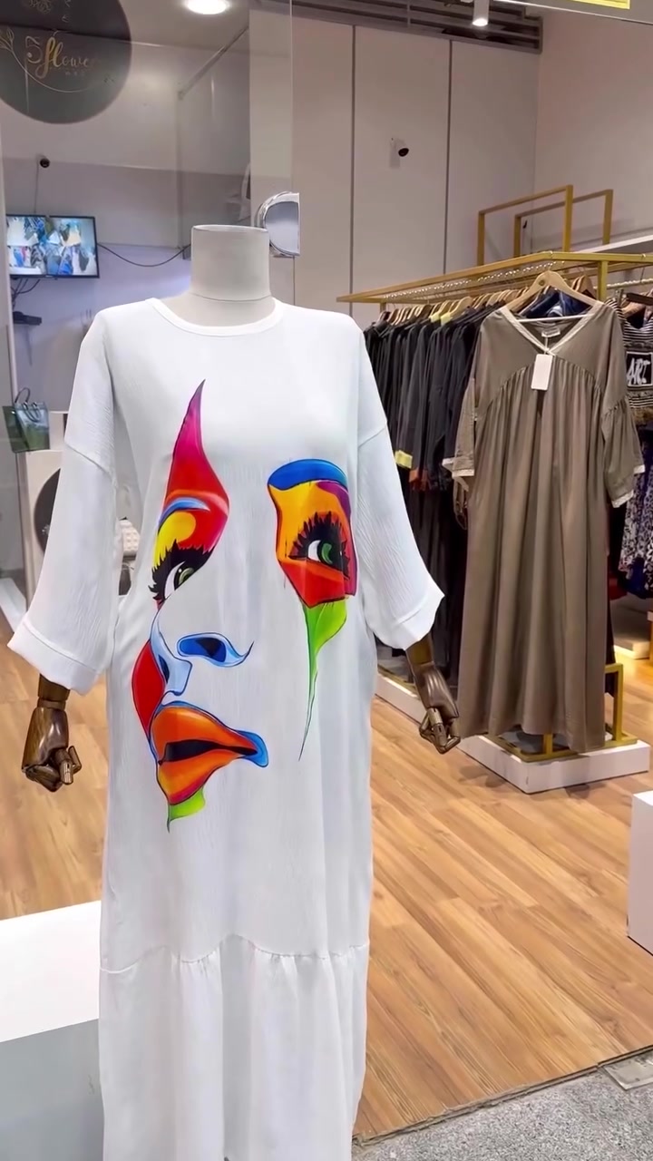 العيد قرب وباقي أيام قليلة! ✨👗
العيد على الأبواب، ولأن إطلالتكِ في أول أيامه لها سحر خاص، اخترنا لكِ فستاناً بخامة "سي واي" الراقية مع طباعة ديجيتال مميزة. تصميم يجمع بين الأناقة والراحة ليضيف لمسة من البهجة والتميز في كل اجتماعاتكِ العائلية وزياراتكِ.
📐 المقاسات المتوفرة:
 مقاس 1: (لحد وزن - 85 كيلو)
 مقاس 2: (85 - 100 كيلو)
📍 موقعنا: بغداد - كرادة خارج - داخل مجمع مختبر الأوائل الطبي.
🚚 توصيل متاح لجميع محافظات العراق.
📩 العيد قرب والقطع محدودة.. احجزي إطلالتكِ الآن عبر الرسائل!
#العيد #أزياء_العراق #فاشن #ملابس_عراقية #موضة_عراقية


**إذا كنت صاحب هذا الإعلان وتريد حذفه لأي سبب، رجاءا أرسل رسالة إلى الدعم الفني**