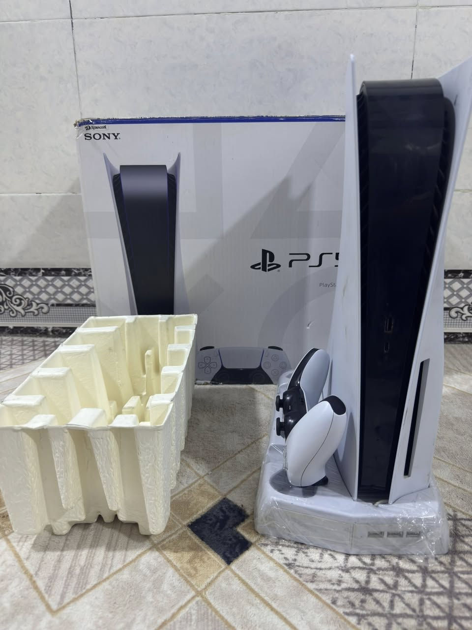 بلي فايف فات لووك على الفحص والضمان ب 575 بس هوا والملحقات مكاني بصره ابو الخصيب
رقم الهاتف /***********
