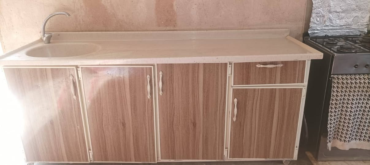 سلام عليكم عندي سنك مرمر ب ١٥٠ وطباخ ٨٥ وبيهن مجال هذه رقمي ***********
