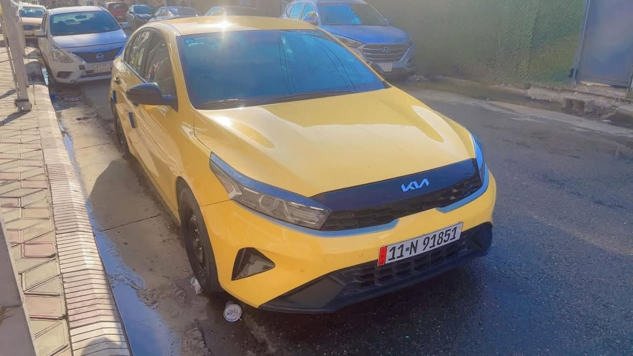 كيا فورتي23 حادثها موجود بل المنشور وبيها طخات بل الباب السائق والخلف السائق وطخه بخشم لبنيد مابيها تبديل ماشيه46ميل نص فول 
تخم تاير جديد وتحكمات جهتين تبريد ثلج صدر بلادي دوشمه جديده منظومه غاز ⛽️ مصفره السيارة من الهيئه تاخذ تحويل ثاني يوم السعر162$مراوس بخصوري 
رقم (***********)
اتصل وتدلل ما يعجبك المنشور لاتعلق ادعيلنه بل الرزق مامتواجد على الخاص
