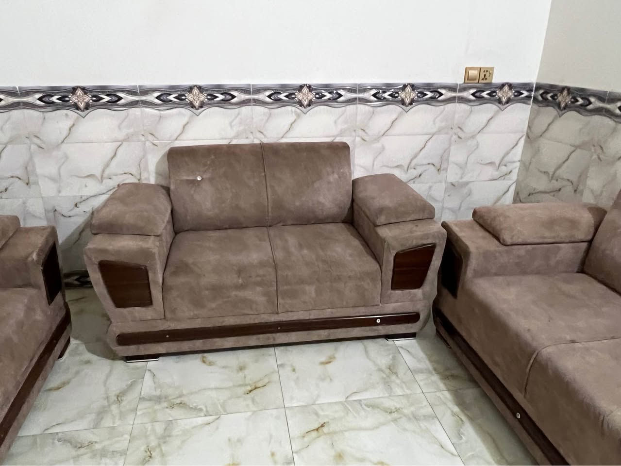 تخم تركي 10 نفرات نضيف مابي ضرر 290 بيع مستعجل ومجمده 12 قدم نضيفه كونكورد لبناني تجميد فول 190 الف النجف, العراق


**إذا كنت صاحب هذا الإعلان وتريد حذفه لأي سبب، رجاءا أرسل رسالة إلى الدعم الفني**