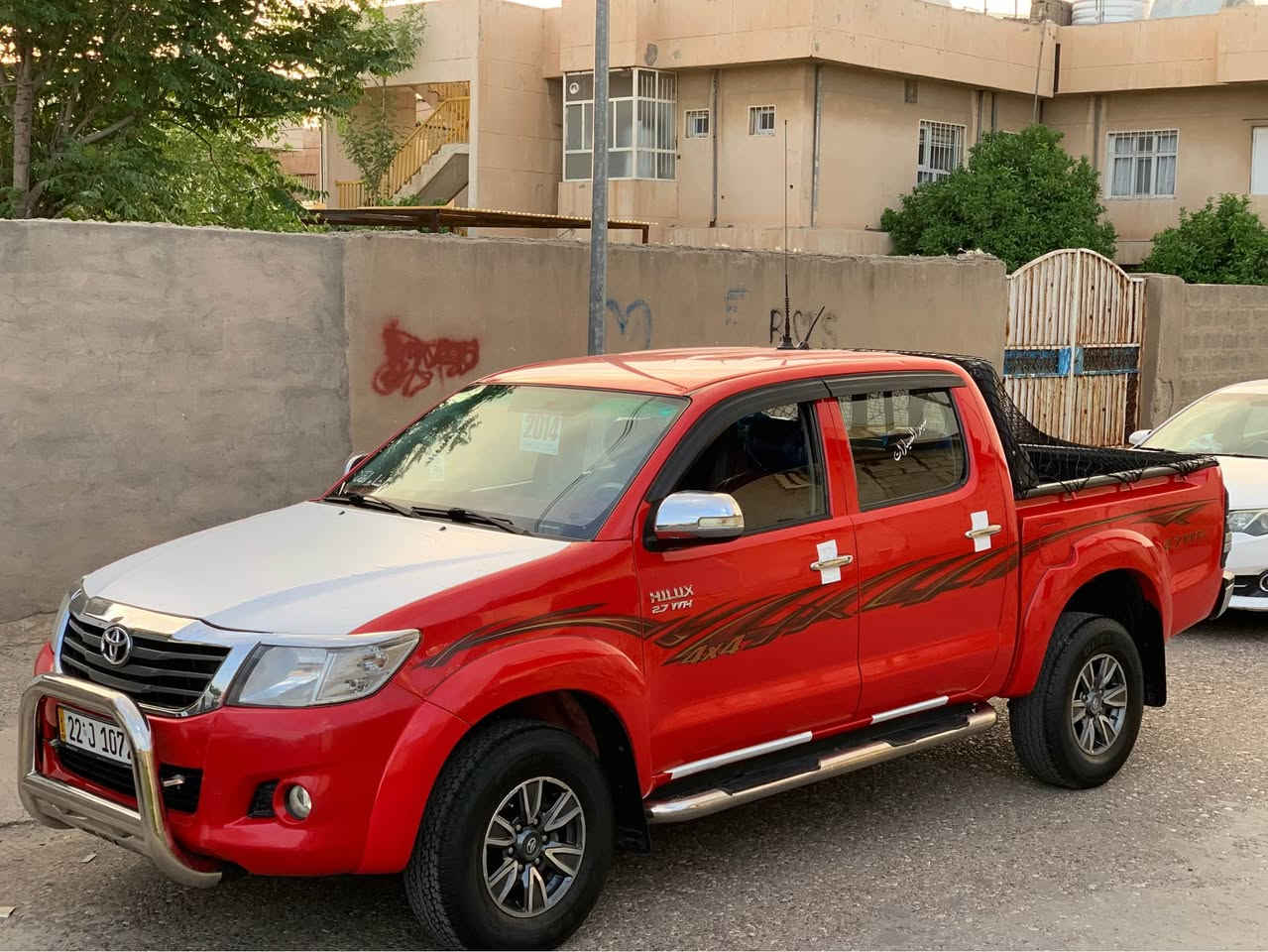 دەسپێک بەناوی خوا
مەرزیە مۆدیل 2014 لۆک سەیدنەهرۆ
سەیارەکەمان یەک بست بۆیاغی هەیە 
تۆماتیک ناوسور دەبل ئەکسل فۆرمیکا بتڵ 
گیرو مەکینەی بەشەرت
سەنەوی هەزە رەقەم نوییە 
وەکالە بەناوکردن بەشەرت
شوێن : هەولێر
٢٠٥$محامەلە
*********** أربيل, العراق
