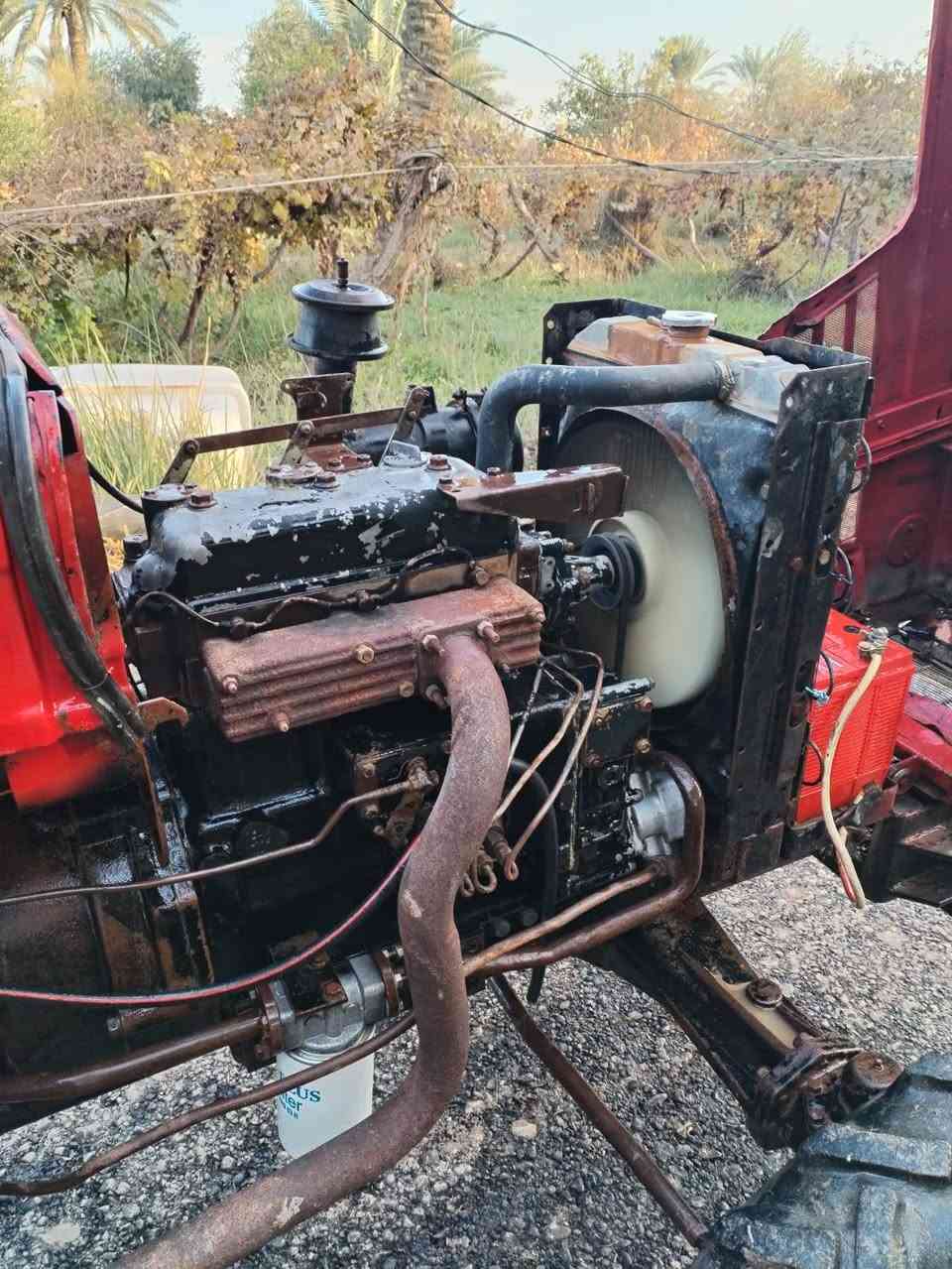 ينمر 33حصان جاهزة من كلشي محرك حاوية لاصرف ولاتنقيص دبل اكسل هيدروليك فول مكينة حلوة مال جناي وراها رفاس فقط
المكان ديالى الخالص ***********
