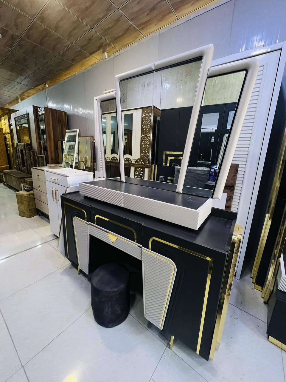 غرفة. تركي. مودرن ثقيل. نضام ابواب. كوالتي. عالي. لون مميز ٩قطع مليون او ١٠٠. واصل. كول. مناطق بغداد


**إذا كنت صاحب هذا الإعلان وتريد حذفه لأي سبب، رجاءا أرسل رسالة إلى الدعم الفني**