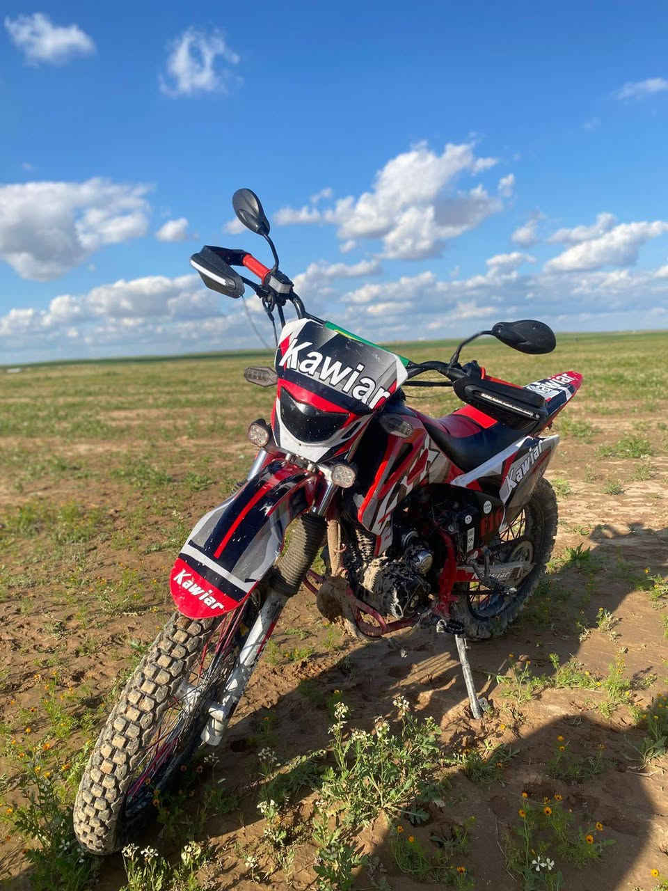 أسلام عليکم
يوجد قفاز للبيع 
موديل, 23 کاويار فئه GYX 
محرک 200cc 
نضافه شوف العين 
شغال من ال تاير ل تاير 
سلف شغال لايتات شغاله 
سعر 740 وبي مجال 
ويرهم مراوس بـ يراني من 23 وفوق


**إذا كنت صاحب هذا الإعلان وتريد حذفه لأي سبب، رجاءا أرسل رسالة إلى الدعم الفني**