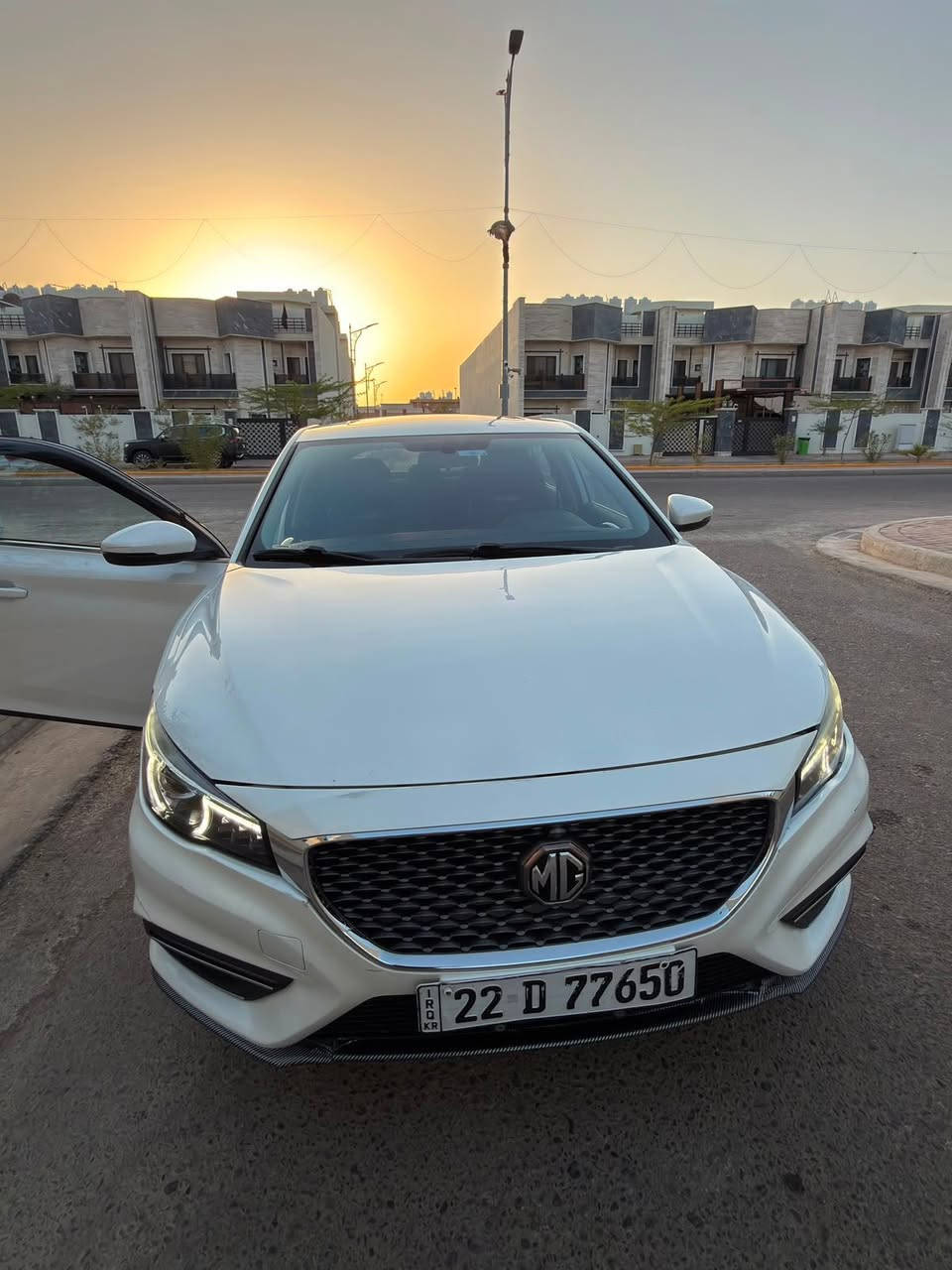 MG6 سيارة
موديل 2022 .

اللون ابيض 

رقم اربيل الجديد

خليجي

4 سلندر 1500 تيربو 

فول تحكمات بالأستيرن مثل شفتات السرعه وتحديد السرعه والتحكم بالموبايل والشاشة.

فتحة سلايد روف 

بصمة تشغيل 

حساسات خلفيه

ماشية 100 الف كم

الضرر: جاملغ الايمن مصلح PDR و جاملغ الايمن الخلفي بارد على كد شبر 

مكان السيارة البصرة 

السعر 110 و بيهة مجال السياره ب اسمي تحويل ثاني يوم

***********
