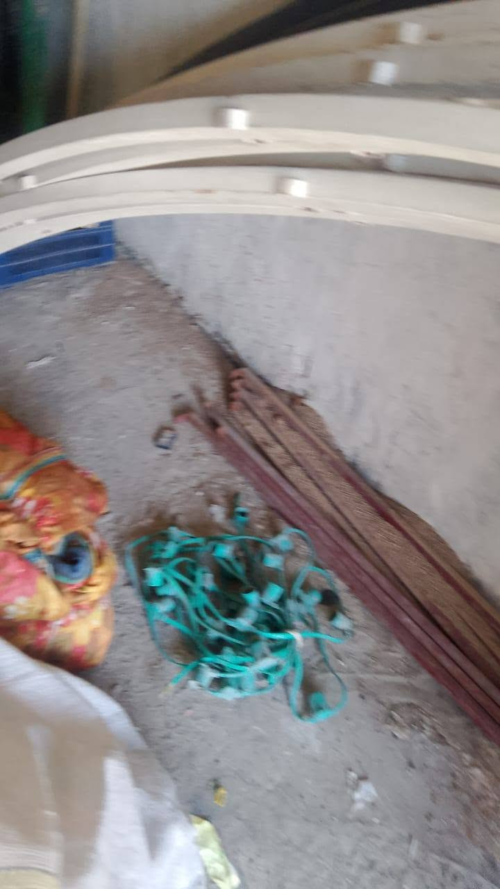 للبيع جادر خمس قطع مع ملحقاته
بصره طوبه ونخيله
رقم الهاتف ***********
