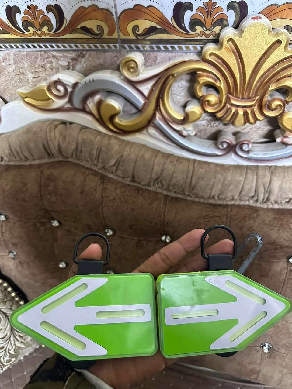 السلام عليكم 
***********
