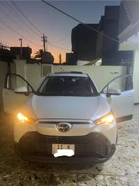 تويوتا فوت لاندر موديل 2025 مثل ما موضحه بالصور محرك 2000 ماشيه 8300 س...