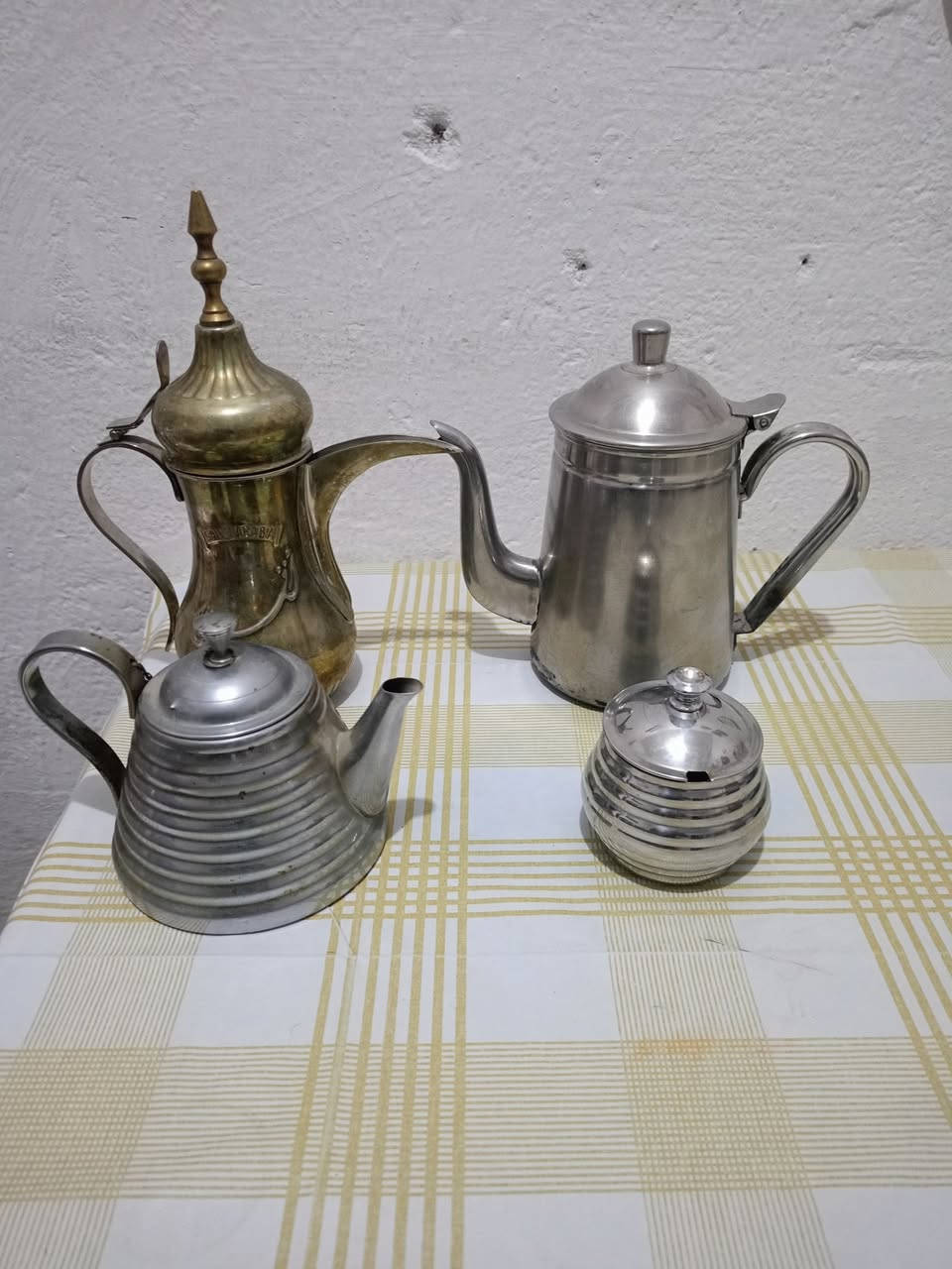 دله ومفوار  وقوري  وشكدران 
باله كويتي اصلي  صناعه
ياباني وكوري السعر خاص لطفا


**إذا كنت صاحب هذا الإعلان وتريد حذفه لأي سبب، رجاءا أرسل رسالة إلى الدعم الفني**