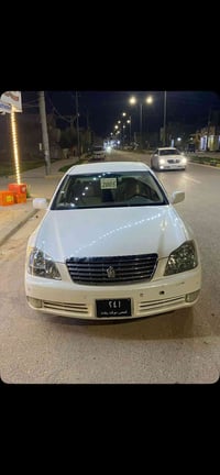 تويوتا كراون • ٢٠٠٥ • ٤٩٠٠٠ كم