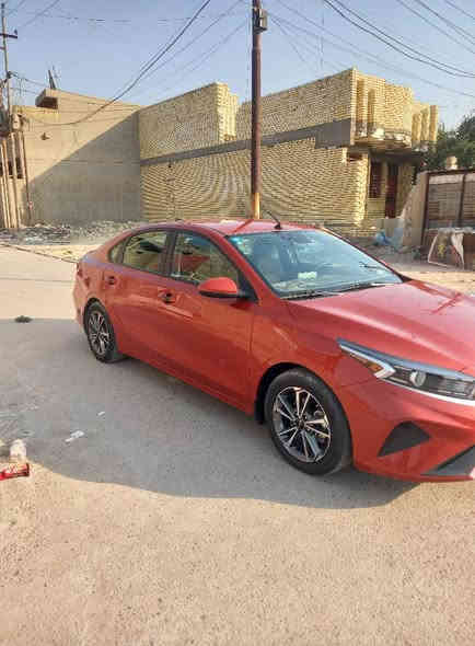 سلام عليكم للبيع او مراوس كيه فورتي 2023 بغداد إنكليزي بإسمي هزه وسنويه جديده  2030 مكينه 2000 دوش حادثه خفيف صور الحادث بالمنشور بجم كبس سياره جديده جدا نص فول كير مكينه وكهربائيات على وضع الشركه ماشيه 30 الف السعر  150 ه‍اتف *********** بي واتساب مكان السياره بغداد
