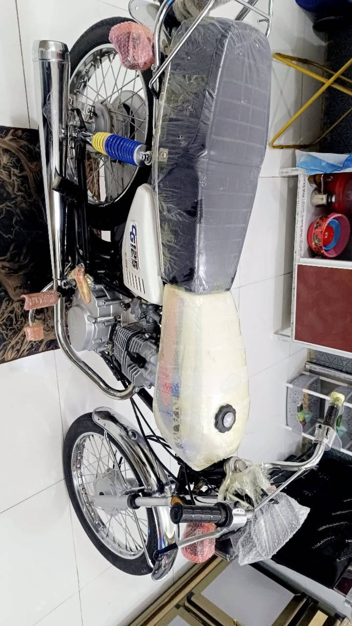 السلام عليكم نامه امتياز سونك موديل 2025الباب الاول معروفة بعد قويه وجديده مال جنايه بعد احله  من الصوره اوراق مال وكيل كاملات 5اوراق الشراري يتصل مكاني حله شاوي يم فلكت غرفت التجاره السعر مال بيع مال بيع 600 وهذا رقمي ***********
