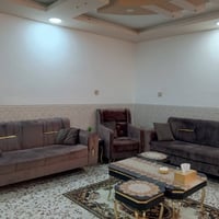 تخم • اخو الجديد • قابل تفاوض