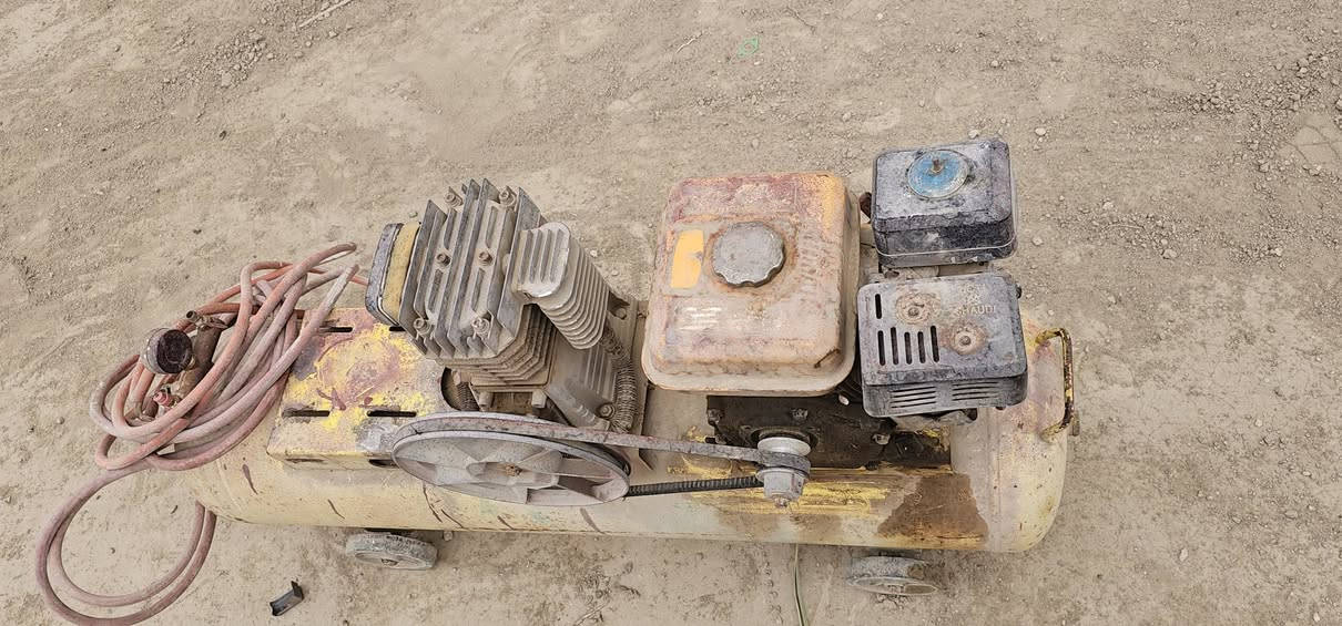 كمبريسر ١٥٠ لتر شغال السعر ٢٠٠
توصيل موجود


**إذا كنت صاحب هذا الإعلان وتريد حذفه لأي سبب، رجاءا أرسل رسالة إلى الدعم الفني**