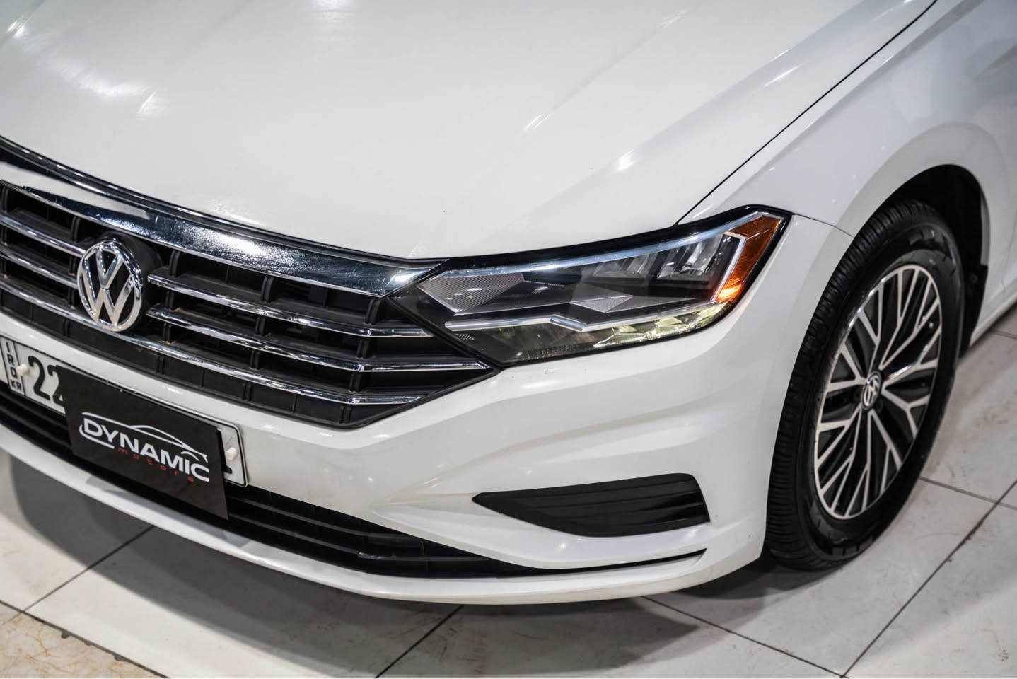 2021 VOLKSWAGEN JETTA, SE پانوراما 
سعر 158$🔥🔥🔥
موديل: 2021
وارد : امريكي 
مواصفات :SE -
‎عدد الأميال : 41,000ميل
الون : ابيض
الون داخل ؛ اسود
‏‎سلندر :  V4
‎صبغ :  ١ قطعة   
‎ارباك : ستيرن و بردة
سيارة رقم اربيل
مكان اربيل شارع حديد و خشب معرض دايناميك موتورز
‏‎من المعلومات الرجاء التصل علي وتس اب
سعر جدا مناسب 🔥🔥🔥📲📲
                                                                                              *********** -

** *** *** *** *** *** *** ***

2021 VOLKSWAGEN JETTA, SE پانوراما 

موديل : 2021
هاوردةي : امريكي 
مواسفات:  -SE
‎ماوەی ڕۆیشتن : 41,000ميل
‏‎پستۆن : V4
رةنگ: سپي
رةنگي ناوي : رةش
بوياغ:  1 پارجة  
ارباك : سوكان و شان
ژمارة هةولير 
ناونيشان هةولير جادةي حديد و خشب پيشنگاي دايناميك موتورز
بو زانياري زياتر پةيوةندي بكةن بة وتس اب
نرخيكي گونجاو 🔥🔥🔥📲📲

*********** - أربيل, العراق
