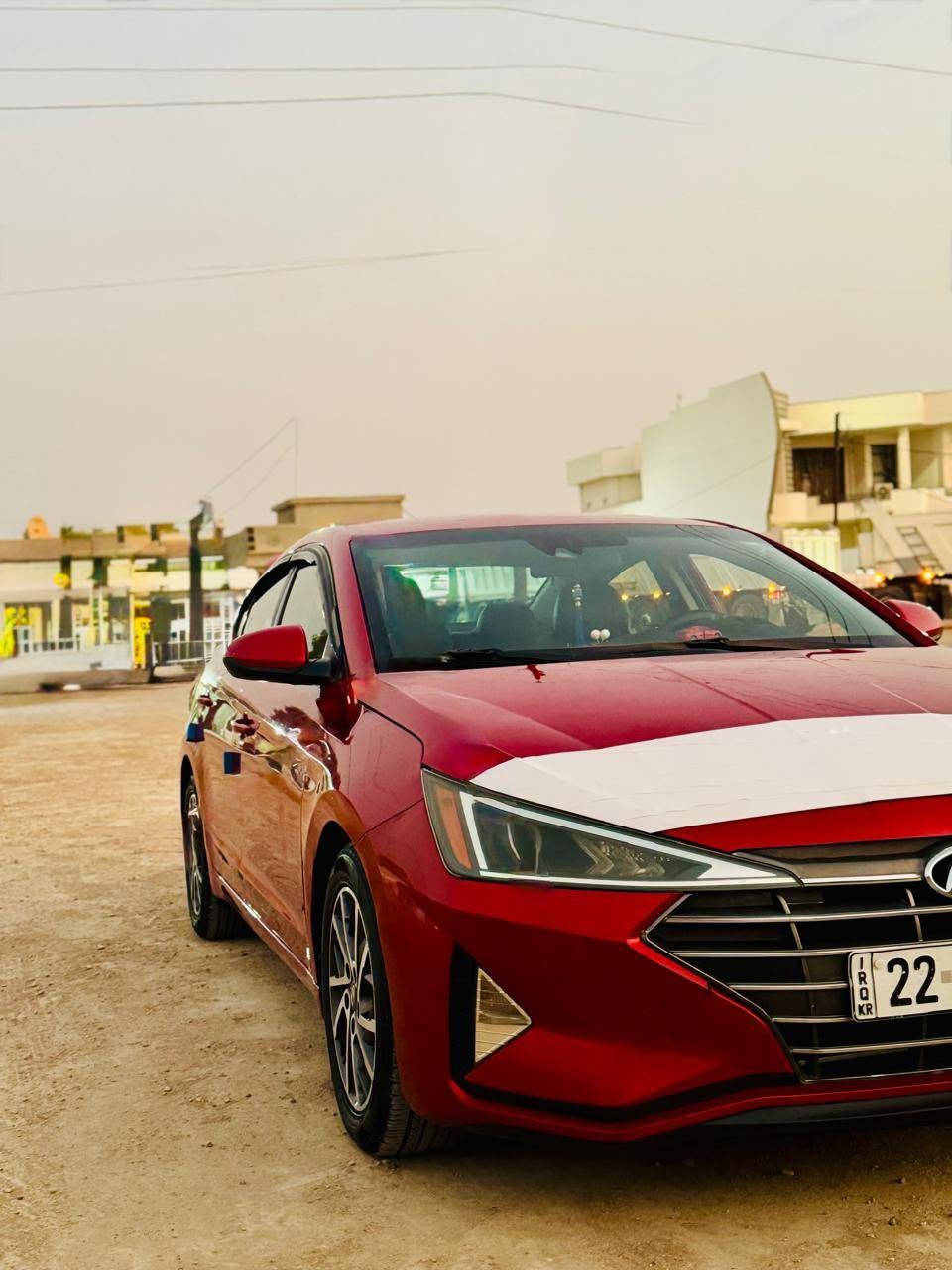 السلام عليكم 
النترا 2020🚗
لون .احمر
رقم اربيل جديد  باسمي 
وارد امريكي .قطعتين 🇺🇸
مكينة .2000 .دوش 
گير AT
ويل كب 
تخم تاير جديد 🛞
صدر امام خلفي جديد 
رادار امامي 
مثبت سرعة
تحديد مسار 
حساس بالمري 
شاشة بلاديه تدعم كار بلي 
كاميرا خلفية
مكينة خير من الله 
كهرباء كلها شغالة ⚡️
تبريد ثلج ❄️
لايت زينون عدسة
سيارة تخبل متذب عليها شيء
الاتصال واتس اب ***********
واسط .دبوني
